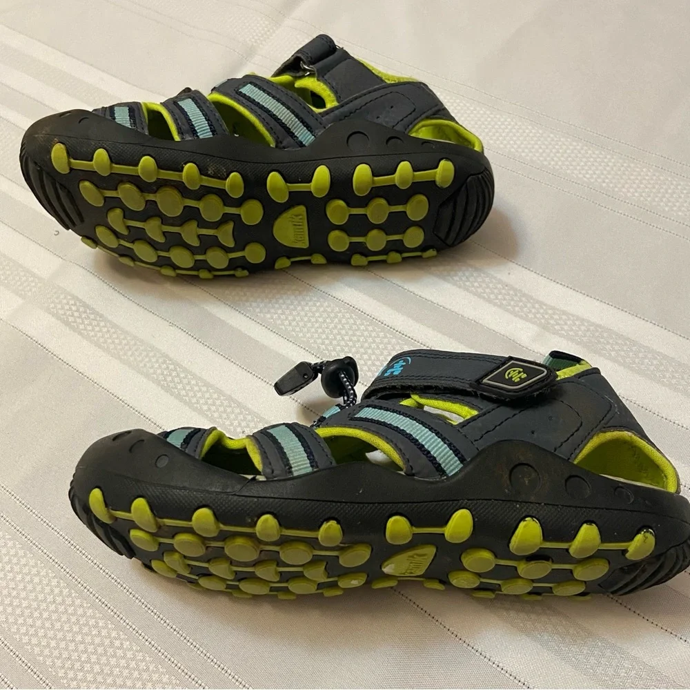 KAMIK CRAB Boys Sandals / Water Shoes - Excellent Used Condition! Size 1